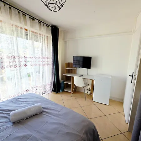B1 ホームステイ *